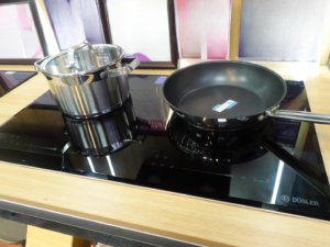 Bếp từ Dusler DL8806Plus đa dạng chức năng nấu, công suất cao