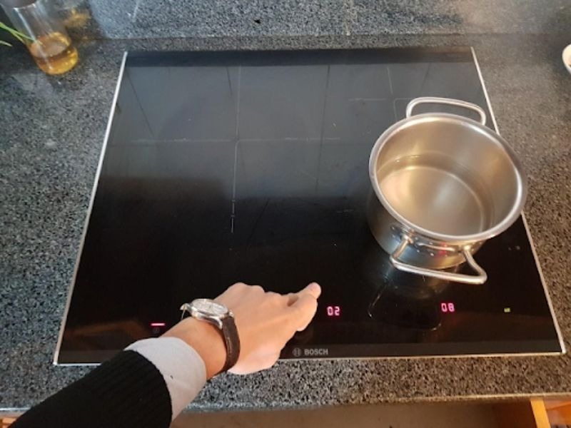 imgi_20_bep-tu-bosch-bao-loi-e-thuong-gap-va-cach-khac-phuc